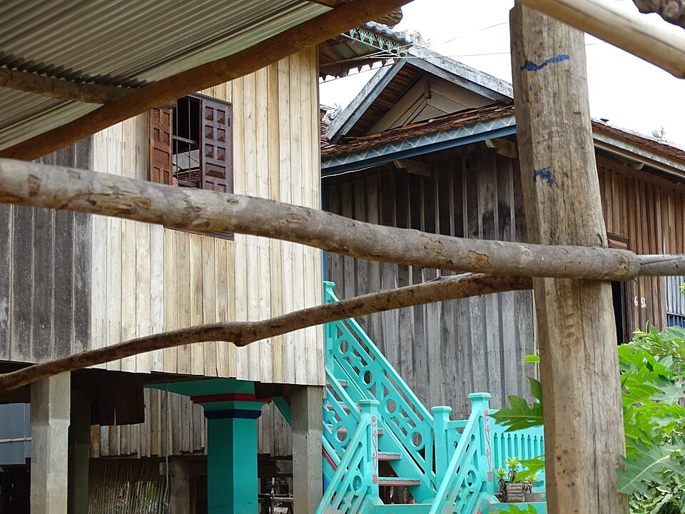 Kampong Cham — service booking platforms for local businesses