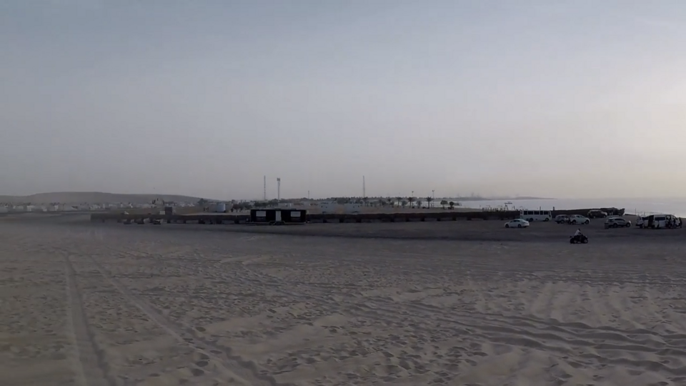 Al Wakrah — manufacturer and distributor portals for local businesses