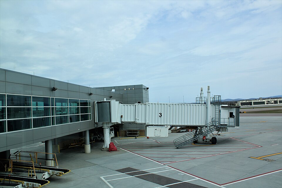 Burlington — local market for service booking platforms