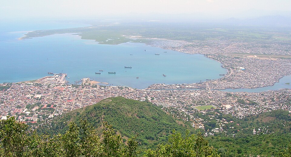 Cap-Haïtien — local market for online stores