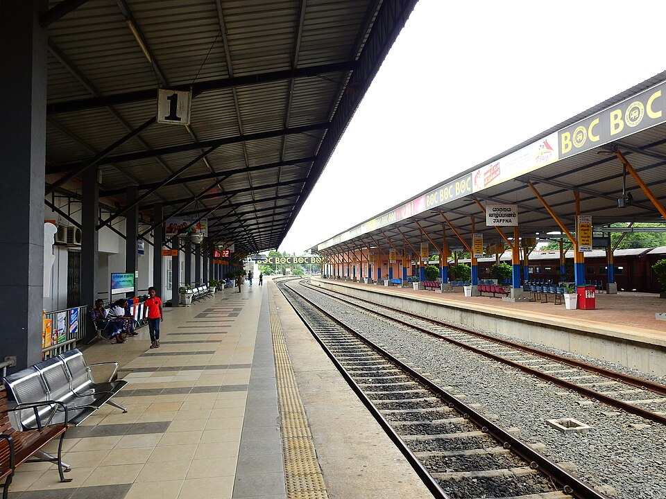 Jaffna — local market for custom e-commerce platforms