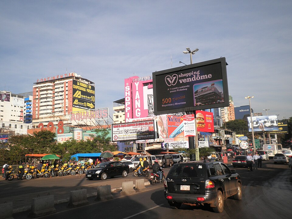 Ciudad del Este — local market for custom e-commerce platforms