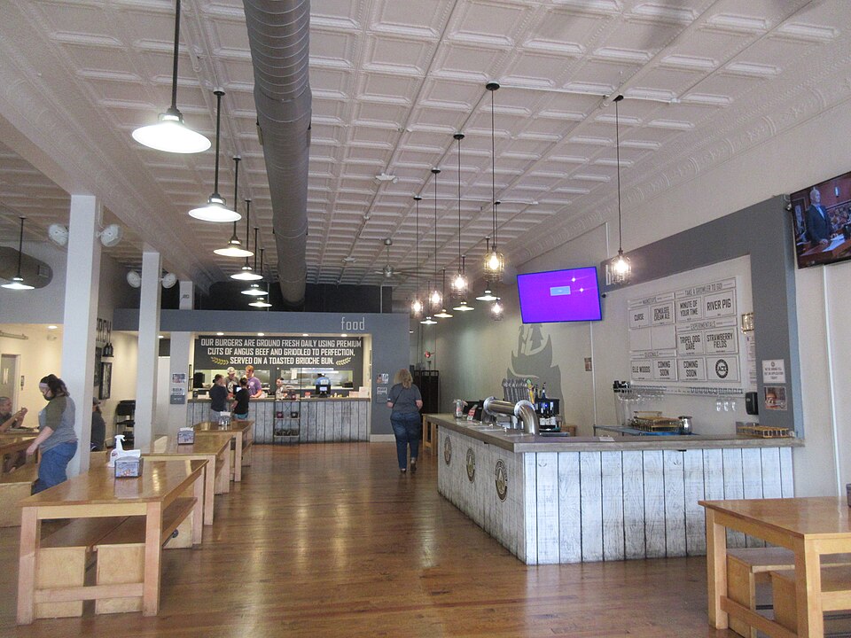 Macon — B2B and wholesale portals for local businesses