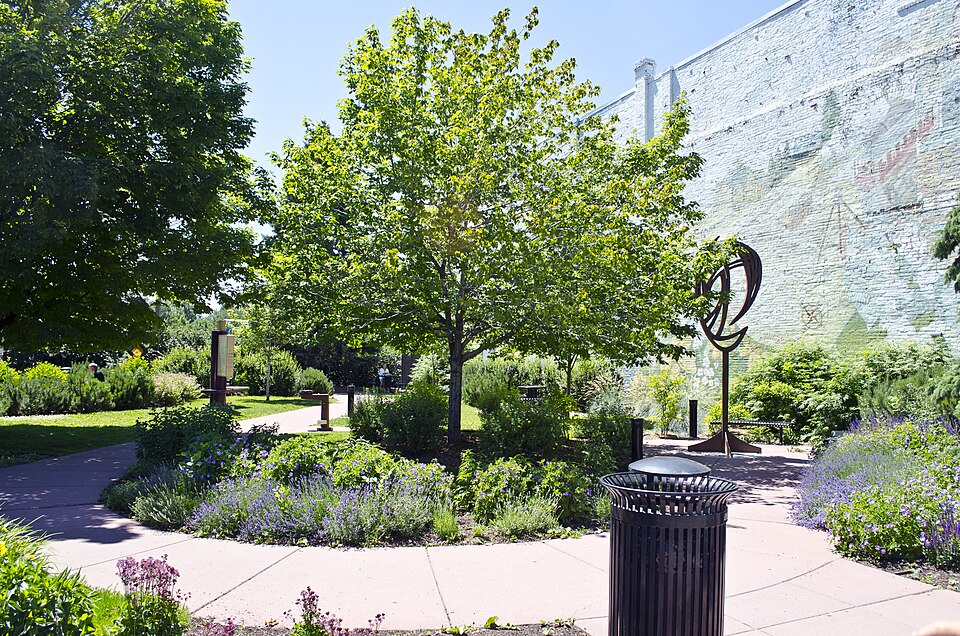 Bozeman — manufacturer and distributor portals for local businesses