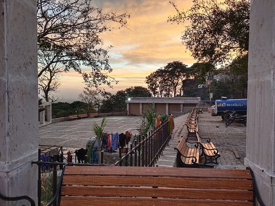 Ayodhya — multi-vendor marketplaces for local businesses