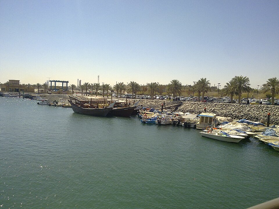 Fahaheel — local market for manufacturer and distributor portals