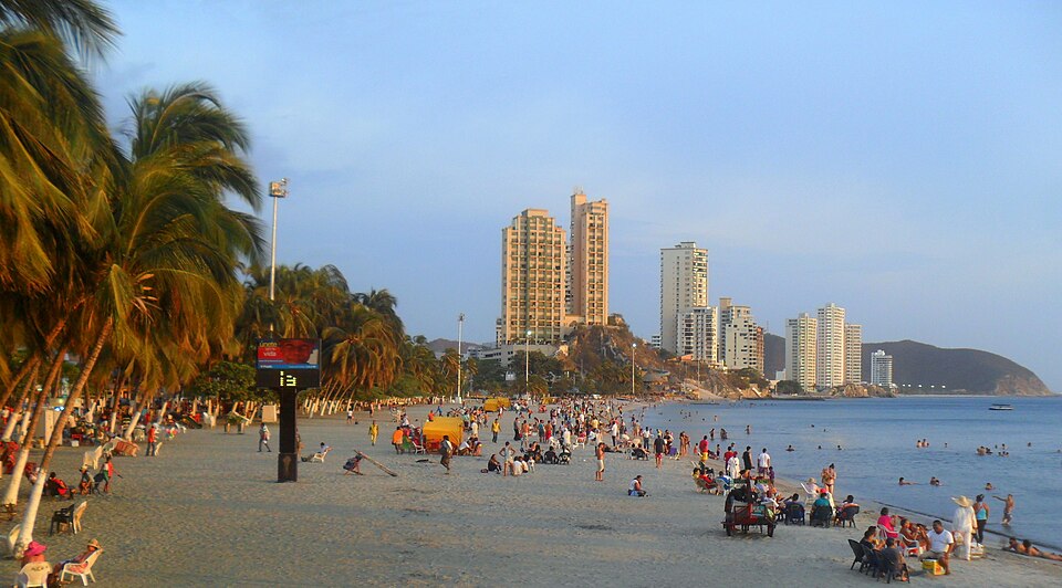Santa Marta — local market for international and multi-region stores