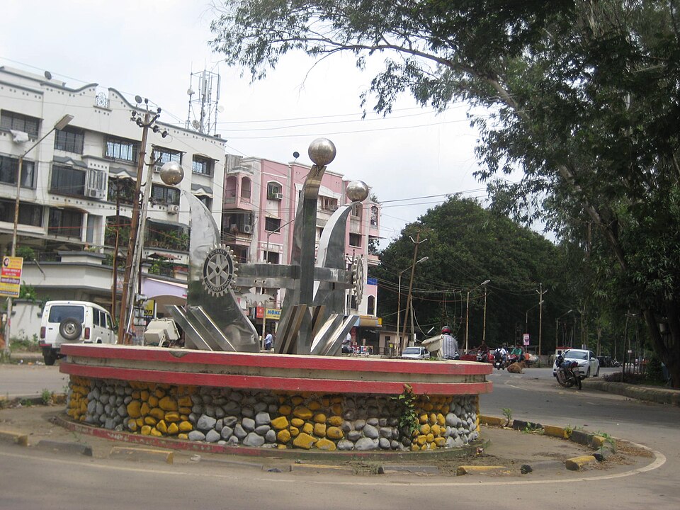 Vapi — local market for custom e-commerce platforms