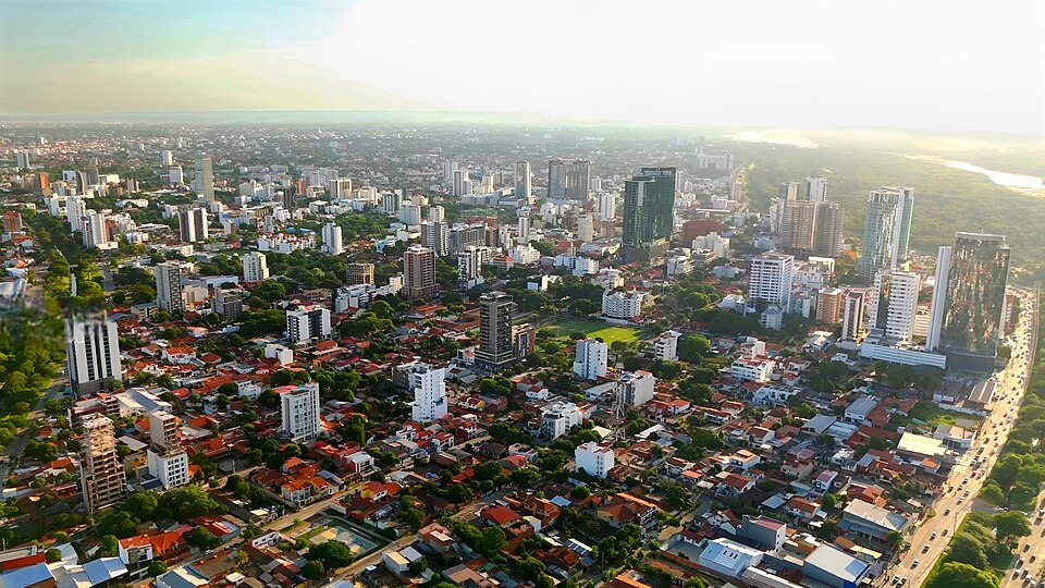 Santa Cruz de la Sierra — local market for subscription and membership platforms