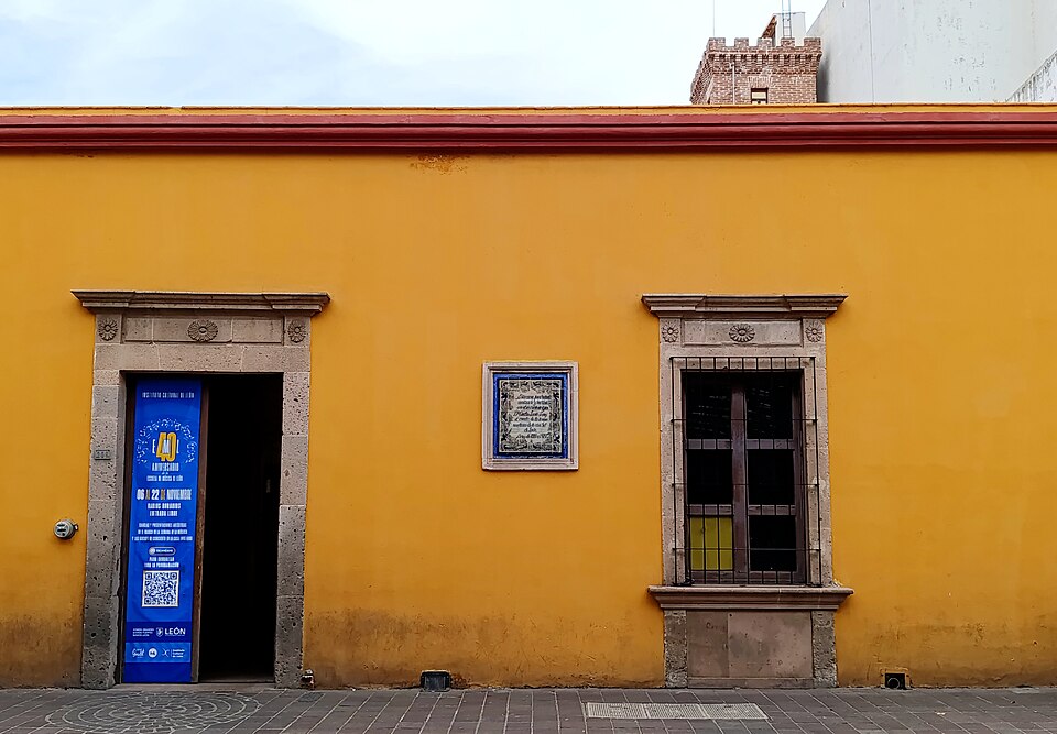 León — B2B and wholesale portals for local businesses