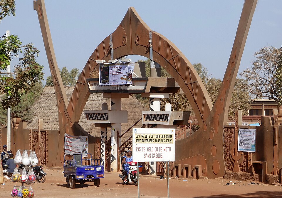 Ouagadougou — local market for mobile commerce apps