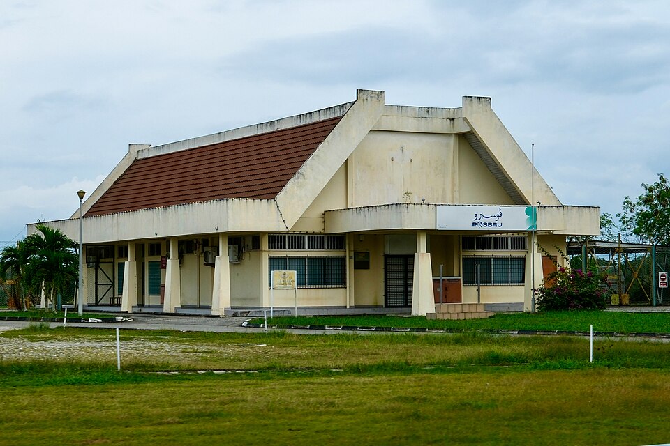 Tutong — local market for manufacturer and distributor portals