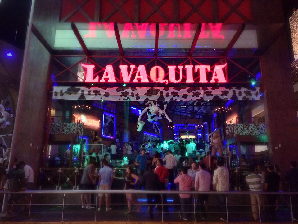 Cancún — local market for international and multi-region stores