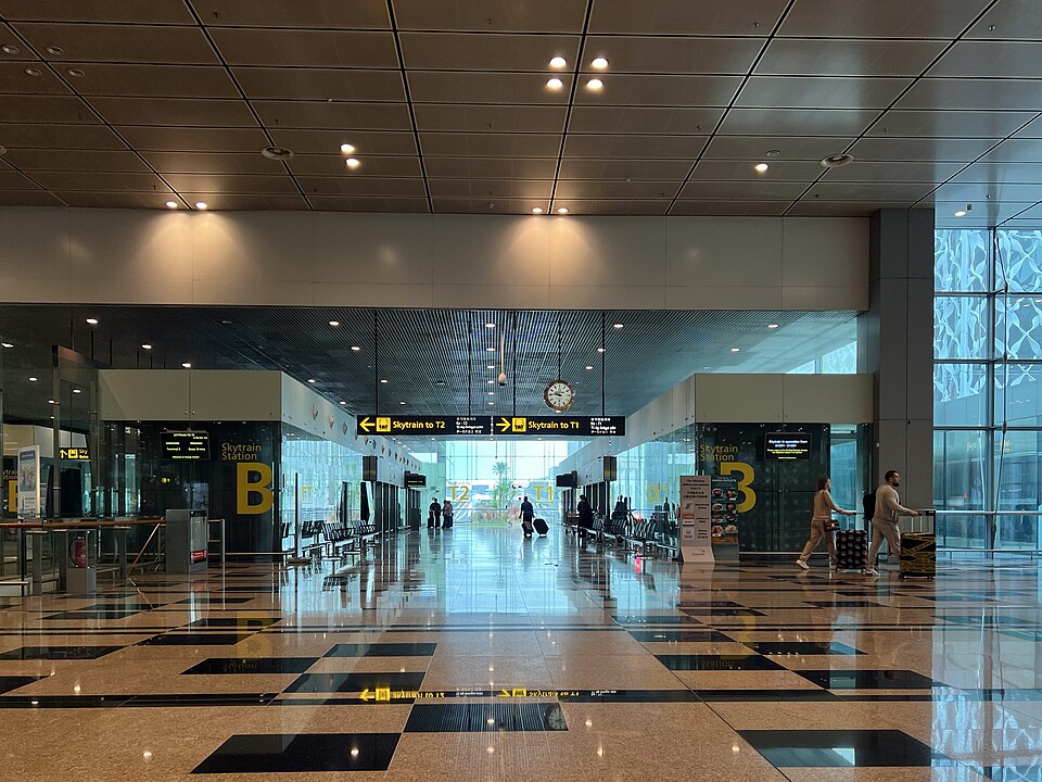 Changi — manufacturer and distributor portals for local businesses