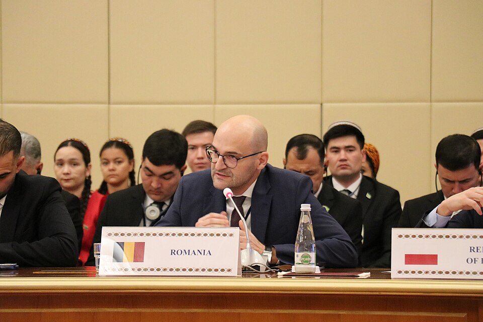Ashgabat — international and multi-region stores for local businesses