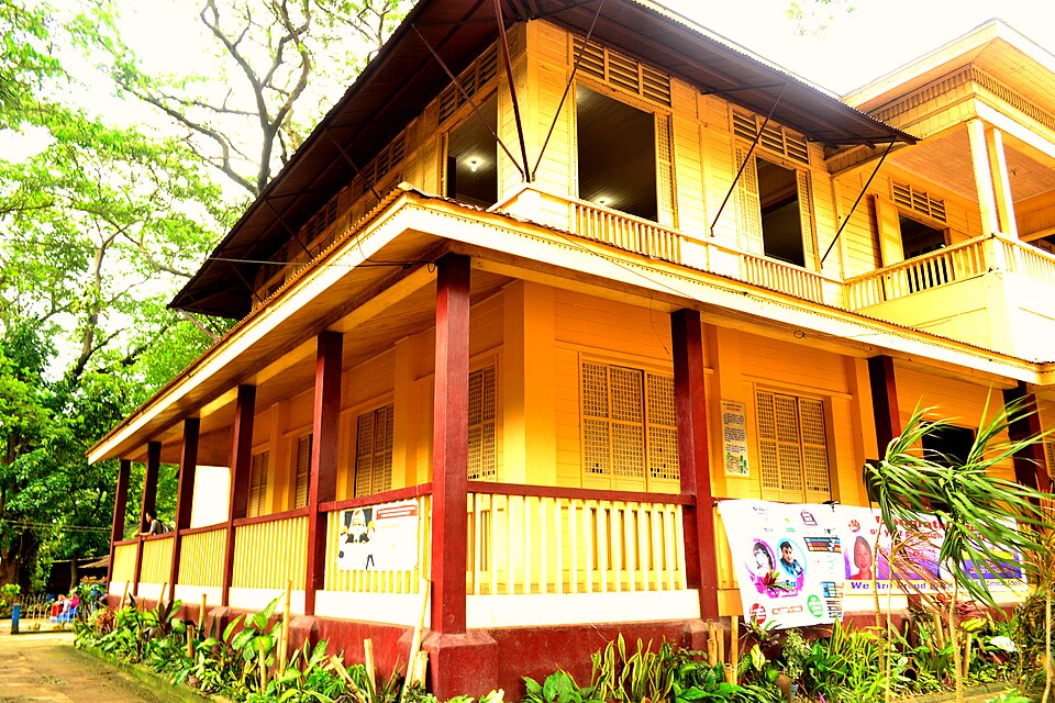 Bacolod — multi-vendor marketplaces for local businesses
