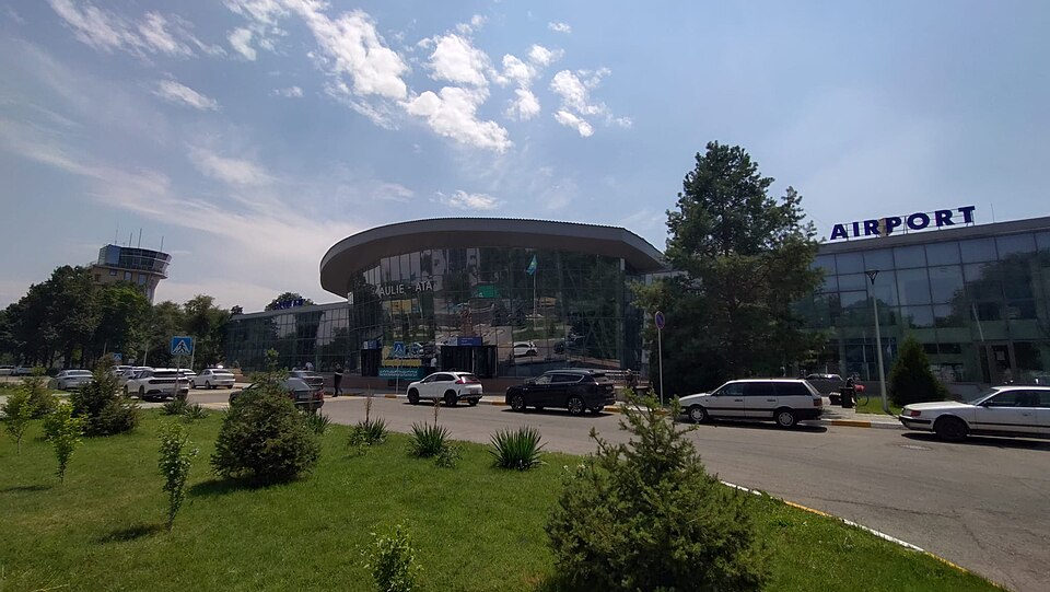 Taraz — local market for international and multi-region stores