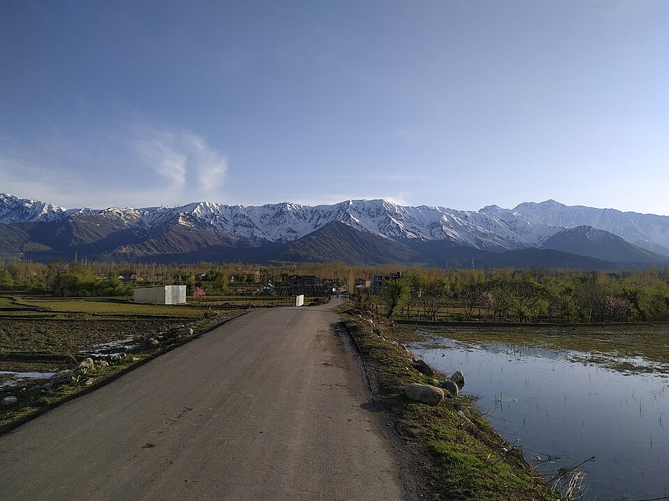 Anantnag — local market for subscription and membership platforms