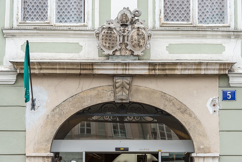 Klagenfurt — international and multi-region stores for local businesses
