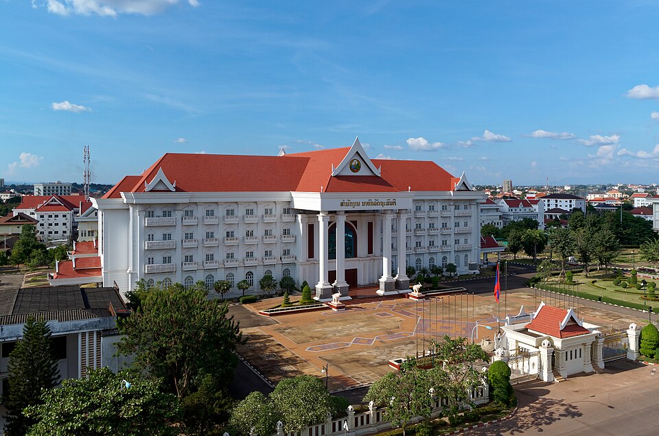 Vientiane — local market for mobile commerce apps