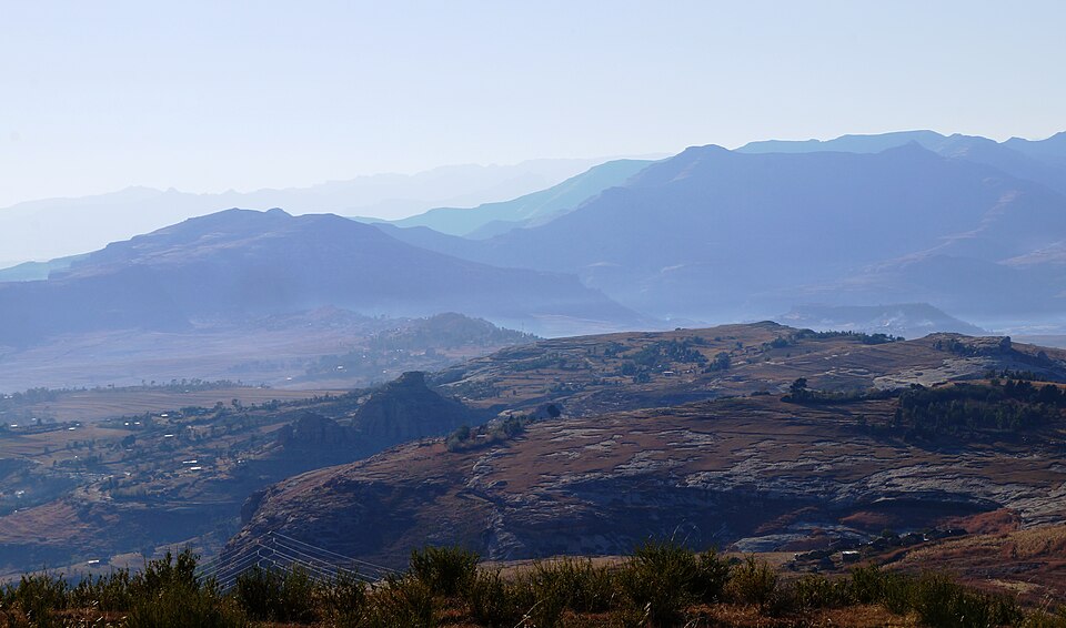 Lesotho — manufacturer and distributor portals for local businesses