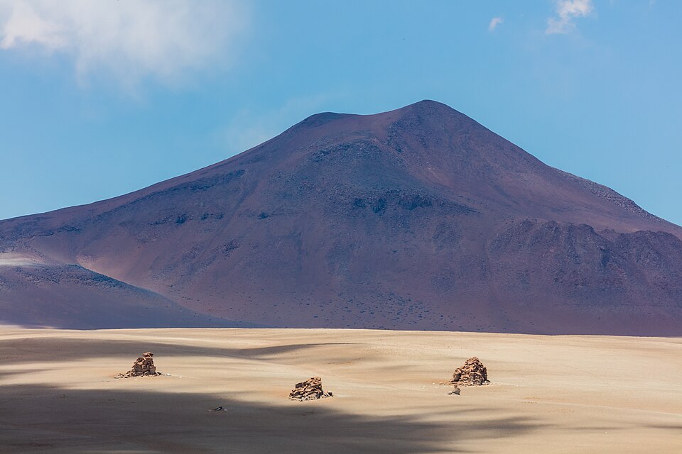Bolivia — international and multi-region stores for local businesses