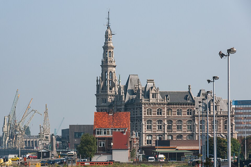 Antwerp — local market for international and multi-region stores