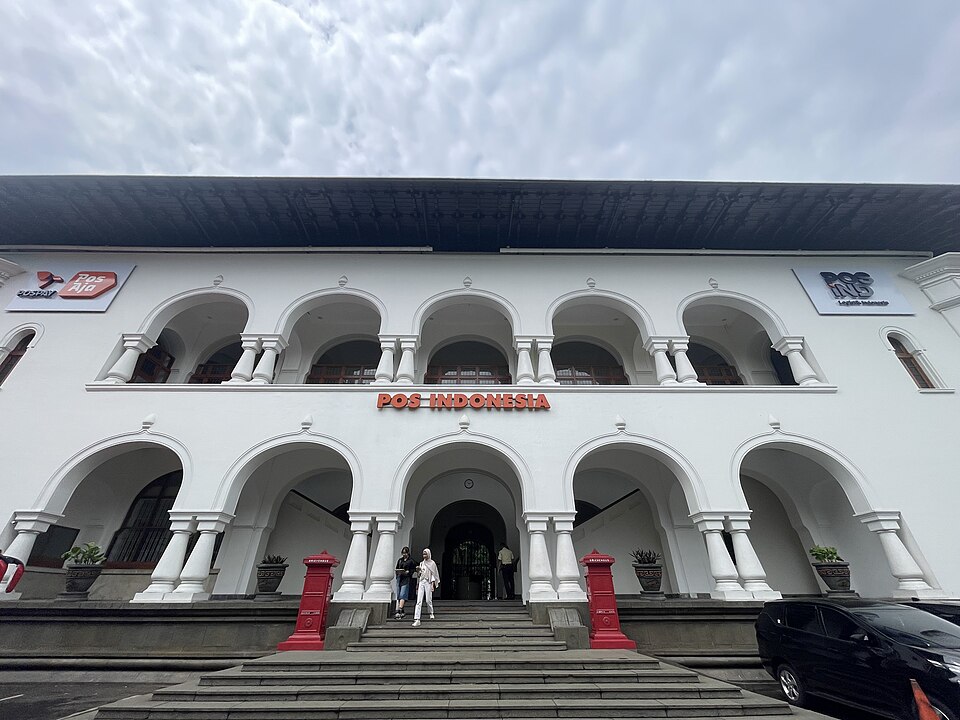 Bandung — local market for service booking platforms
