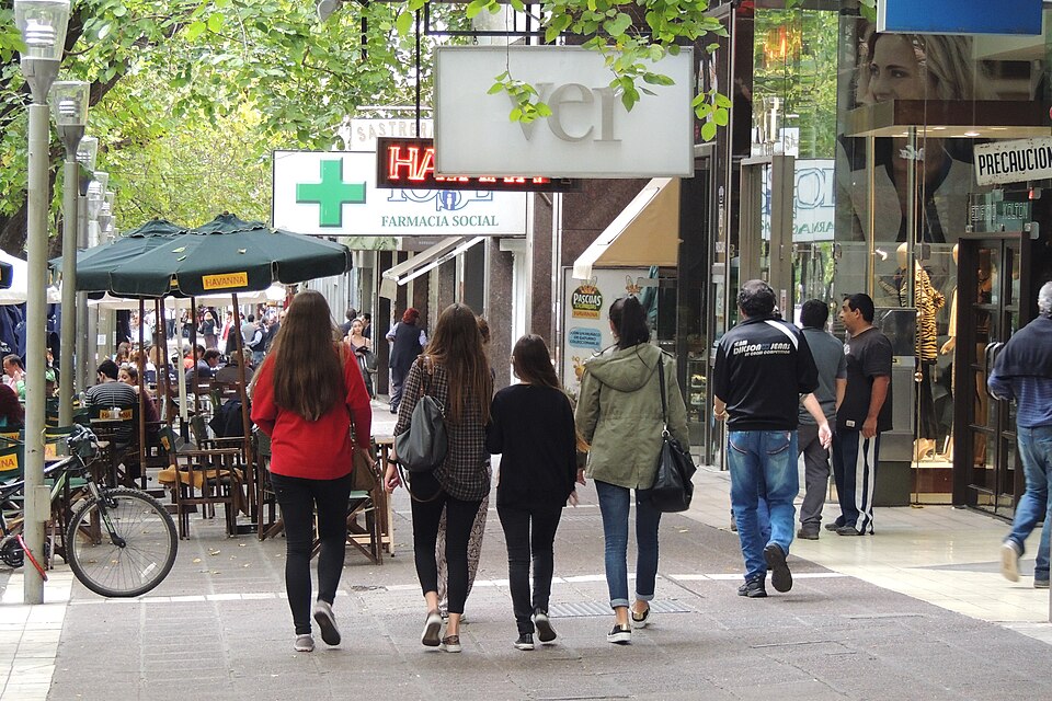 Mendoza — local market for mobile commerce apps