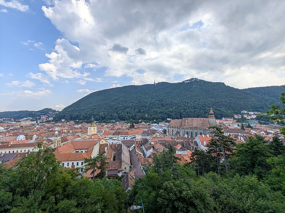 Brașov — local market for mobile commerce apps