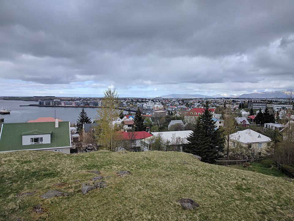 Hafnarfjörður — local market for online stores