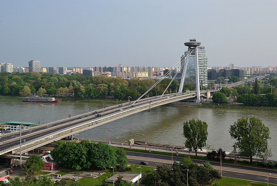 Bratislava — subscription and membership platforms for local businesses