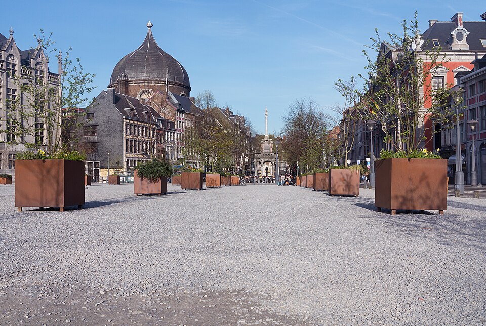 Liège — local market for mobile commerce apps