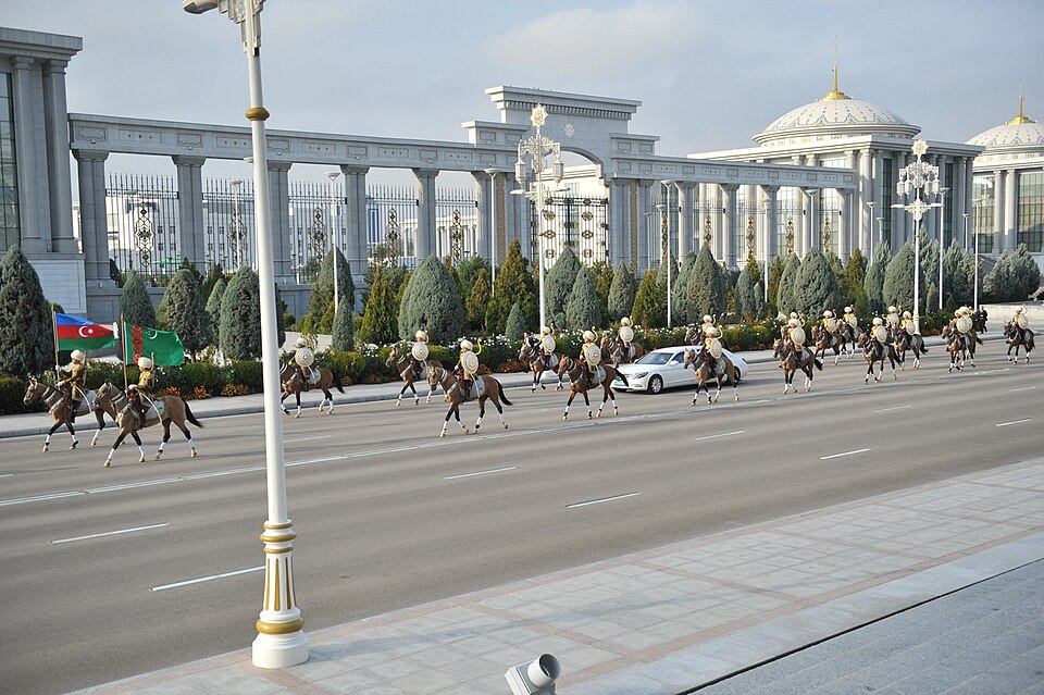 Turkmenistan — local market for custom e-commerce platforms