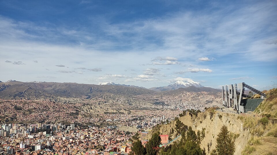 Bolivia — international and multi-region stores for local businesses