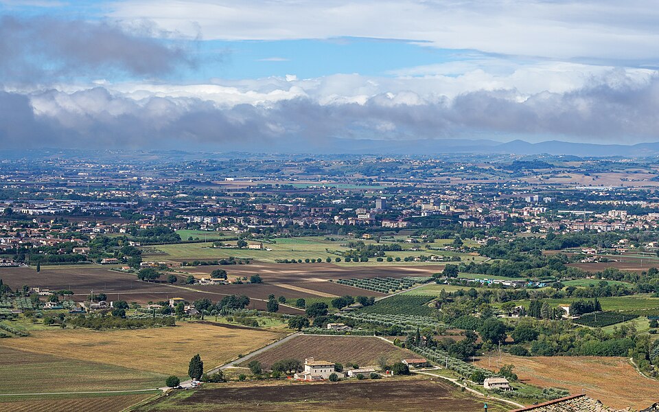Italy — local market for B2B and wholesale portals