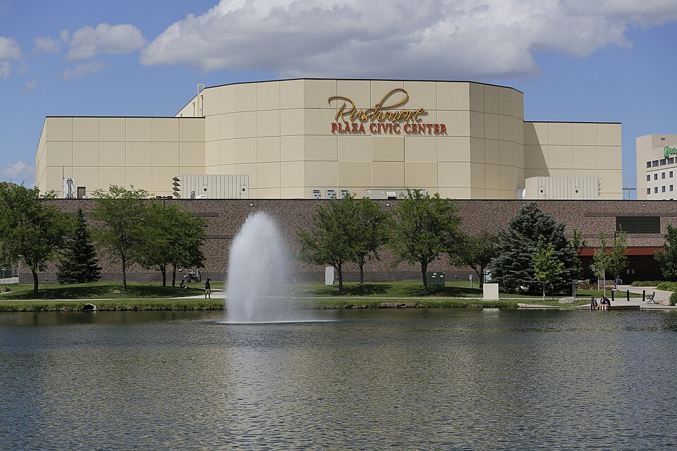 Rapid City — international and multi-region stores for local businesses