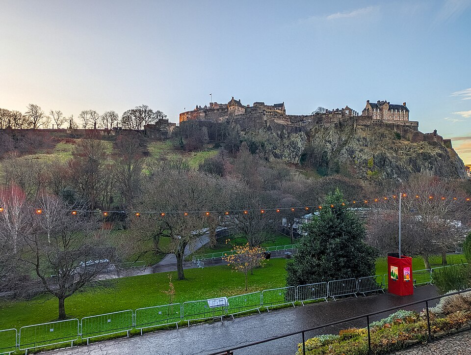Edinburgh — local market for service booking platforms