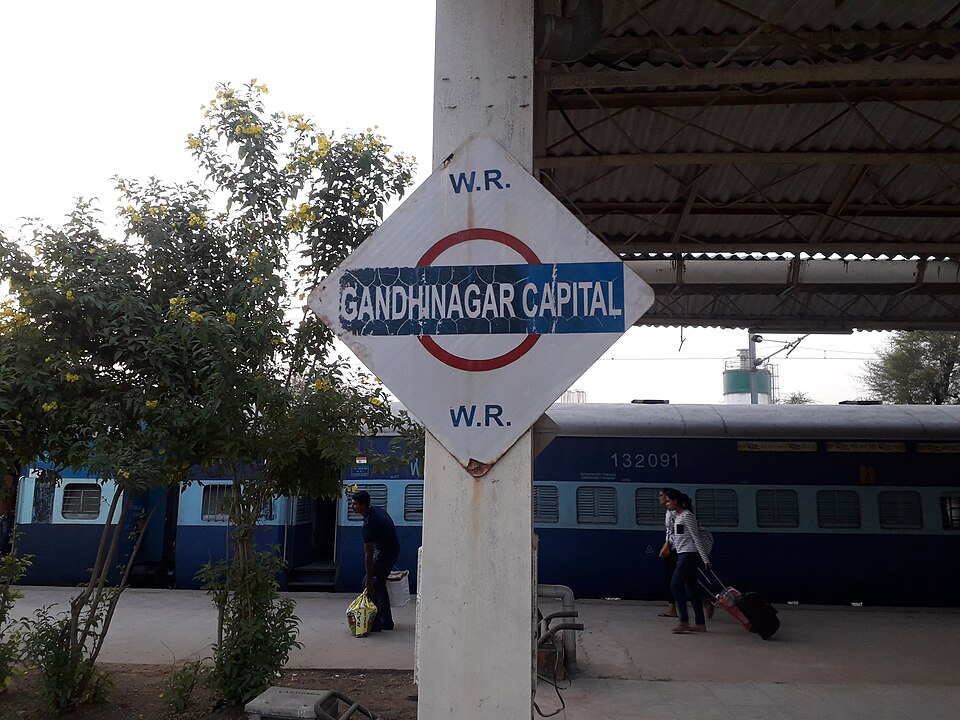 Gandhinagar — international and multi-region stores for local businesses