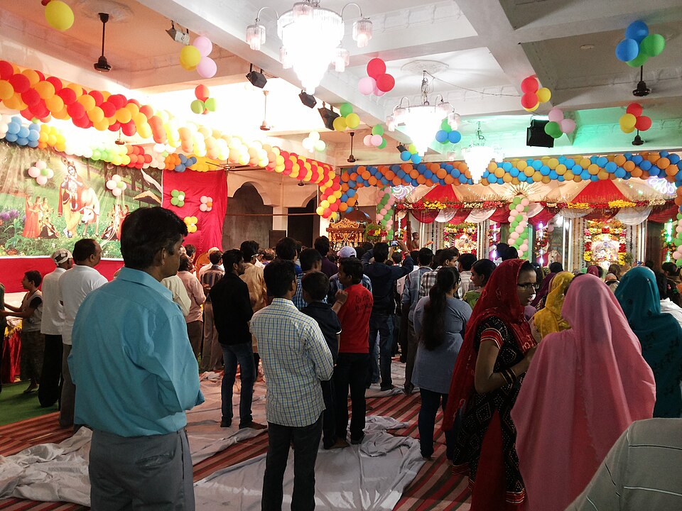 Jhansi — local market for international and multi-region stores