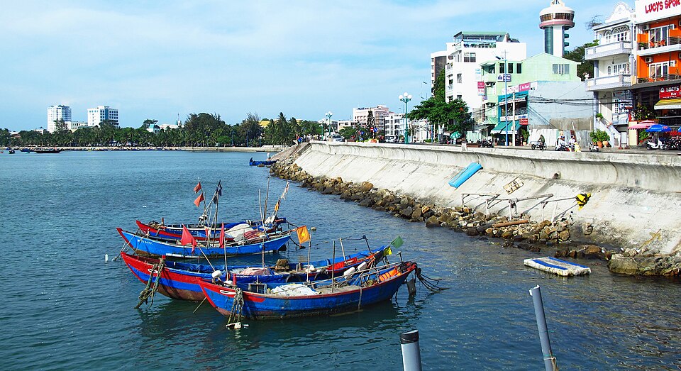 Vung Tau — multi-vendor marketplaces for local businesses