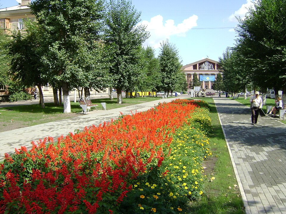 Oskemen (Ust-Kamenogorsk) — local market for multi-vendor marketplaces