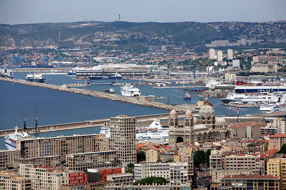 Marseille — B2B and wholesale portals for local businesses