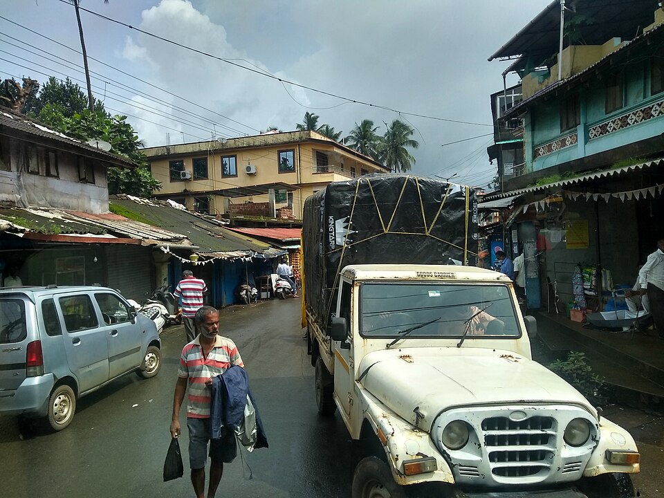 Valpoi — local market for online stores