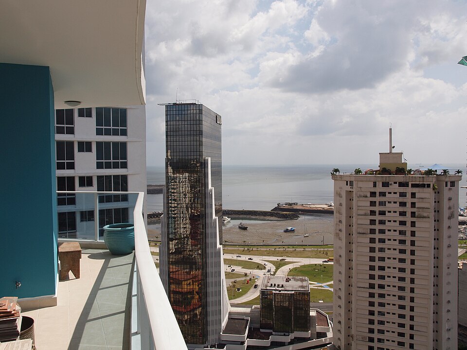 Panama — multi-vendor marketplaces for local businesses