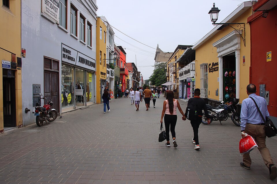 Trujillo — local market for subscription and membership platforms