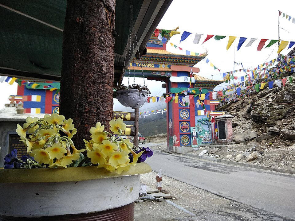 Tawang — local market for international and multi-region stores
