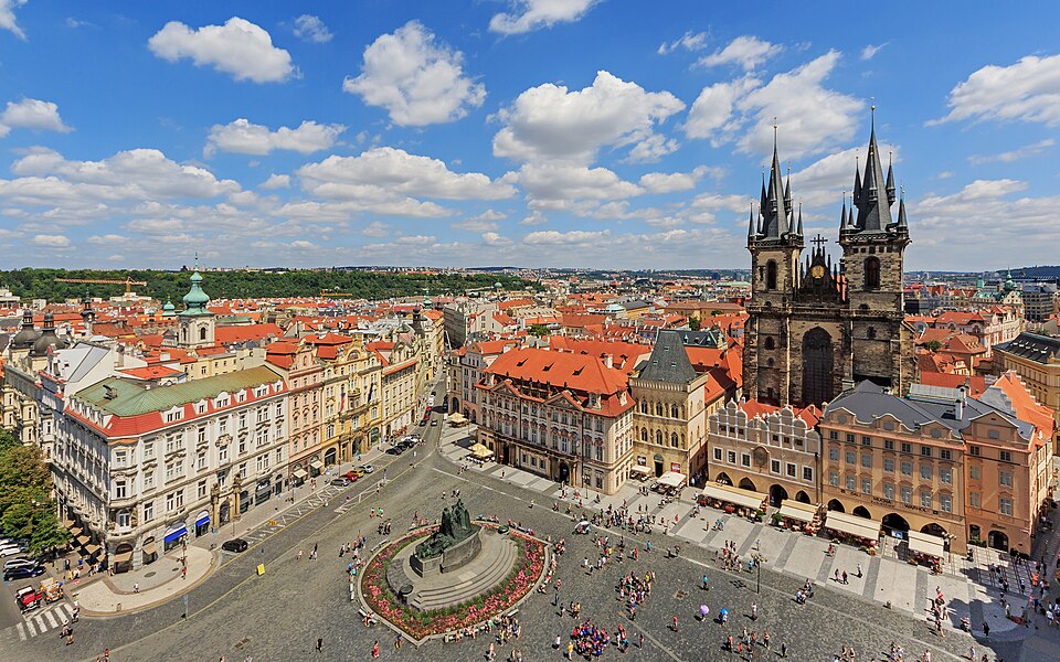 Prague — local market for multi-vendor marketplaces
