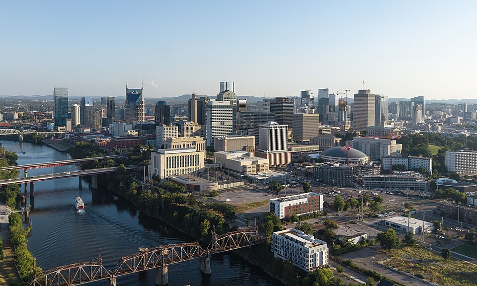 Nashville — local market for online stores