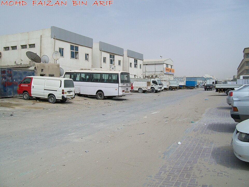 Sharjah — international and multi-region stores for local businesses